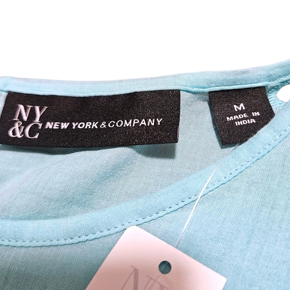 NWT New York & Company Eyelet Puff Sleeve Blouse M Aqua Blue Back Button Up - Picture 6 of 12